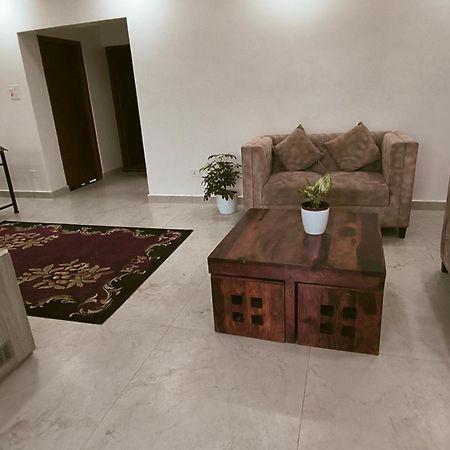 2Bhk Rental Apartment Бхаратпур Екстериор снимка